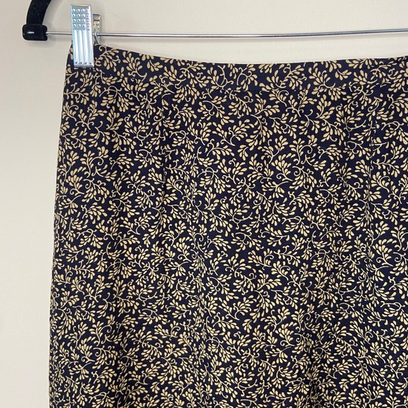 Talbots Floral Botanical Scroll Print Black Midi Skirt Size 6 - Picture 2 of 7
